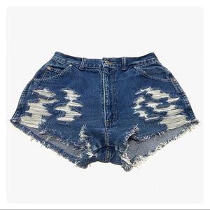 AVON FASHIONS Waist 30-31 M 10-11 Cutoffs 329RE